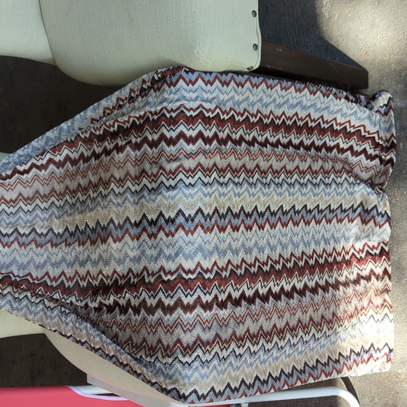 Geometric V front dress - Picture 3 of 3